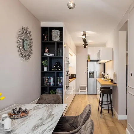 Luxe Apartment *